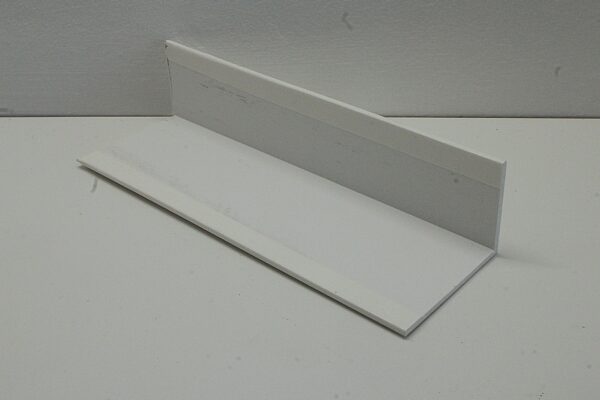 Coprifilo angolare in PVC - immagine 4